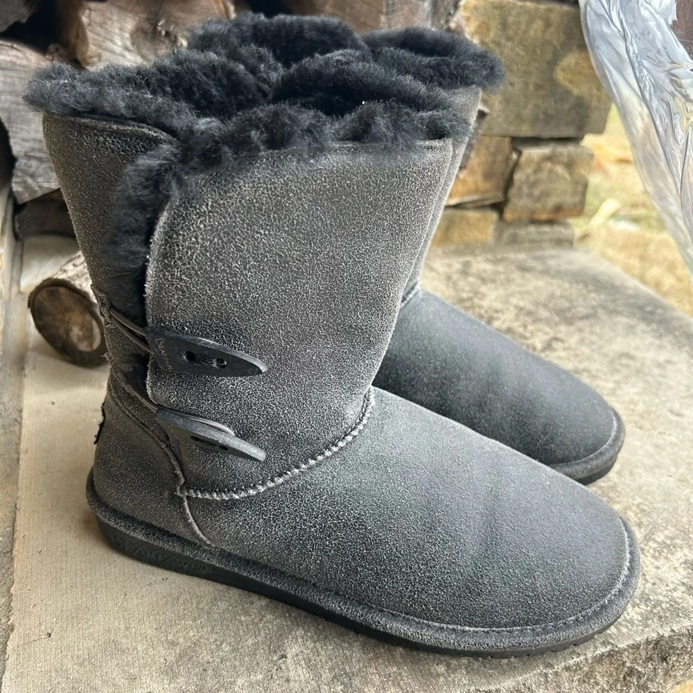 BearPaw Abigail Black Charcoal Crackle Suede Boots Sheepskin /wool Lining Sz-9.G